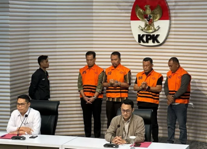 Dugaan Mantan Bupati Ponorogo Sugiri Sancoko Libatkan Kerabat Keluarganya Dalam Aliran Suap Sedang Didalami KPK.