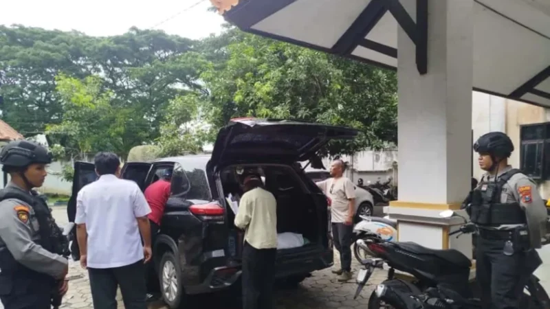 Mobil Dinas Kadisbudparpora Ponorogo Diperiksa dan Digeledah KPK, Dalam Penyelidikan Monumen Reog