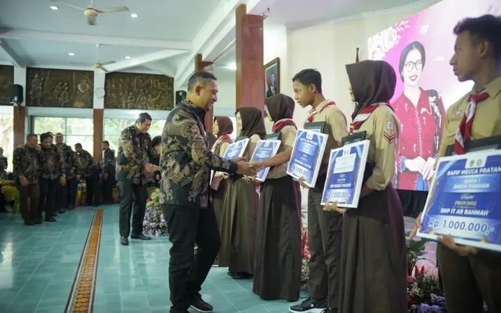 Bupati Pacitan Indrata Nur Bayuaji Saat Acara Peringatan Hari ibu ke-97 “Kaum Perempuan Merupakan Pilar Utama”
