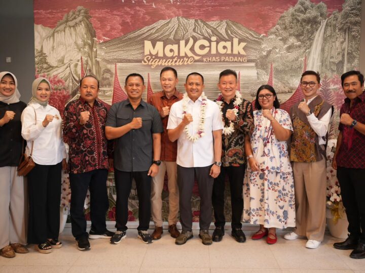 Telah Dibuka Restoran MakCiak Signature Cijantung, Hadirkan Pengalaman Kuliner Khas Minangkabau yang Premium dan Otentik
