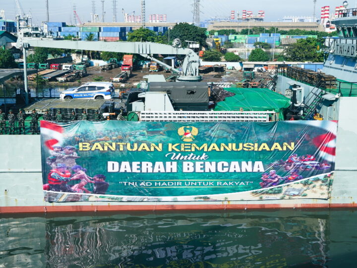 Lagi, TNI AD Berangkatkan Kapal ADRI LII, Angkut Jembatan Bailey dan Alat Berat ke Sumatera