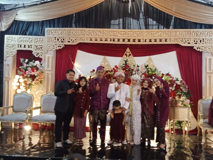 Selamat Menempuh Hidup Baru Dwi Agung Hambali Menikah Dengan Gisa SE, Ratusan Tamu Hadir Acara Pernikahan Yang Mewah