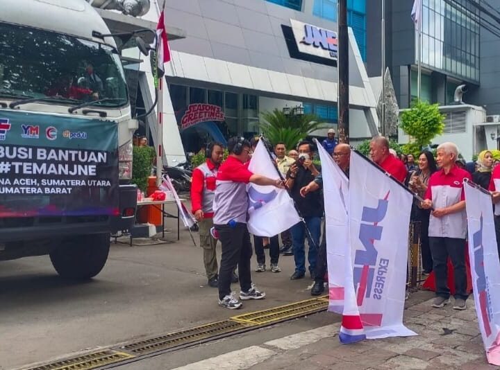 JNE Peduli Salurkan Lebih dari 500 Ton Logistik Untuk Korban Bencana di Sumatera dan Aceh