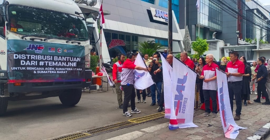 JNE Peduli Salurkan Lebih dari 500 Ton Logistik Untuk Korban Bencana di Sumatera dan Aceh