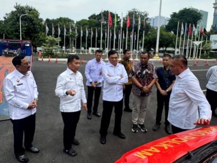 Negara Hadir Pulihkan Pascabencana, Menko Polkam Kirimkan Satu Unit Mobil Water Treatment ke Aceh, Pastikan Air Bersih