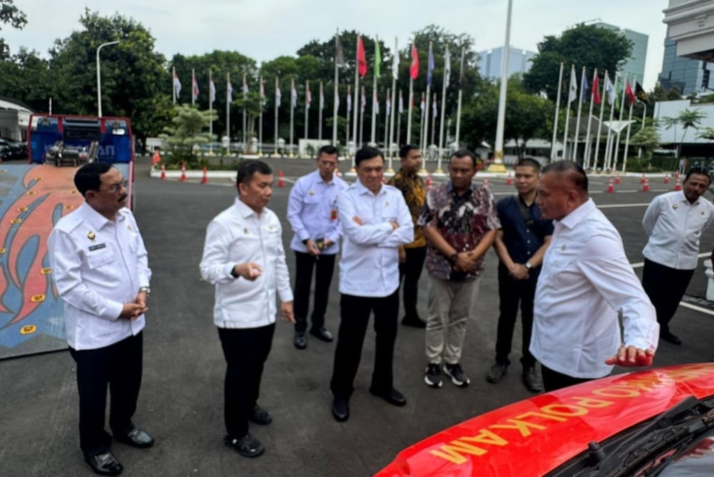 Negara Hadir Pulihkan Pascabencana, Menko Polkam Kirimkan Satu Unit Mobil Water Treatment ke Aceh, Pastikan Air Bersih