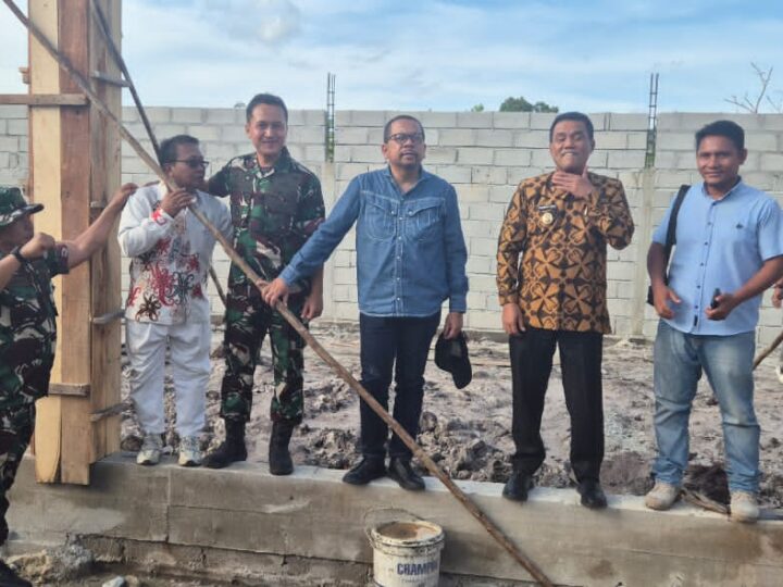 Dandim 1016/Palangka Raya Dampingi Kepala Staf Kepresidenan Tinjau Pembangunan Koperasi Merah Putih