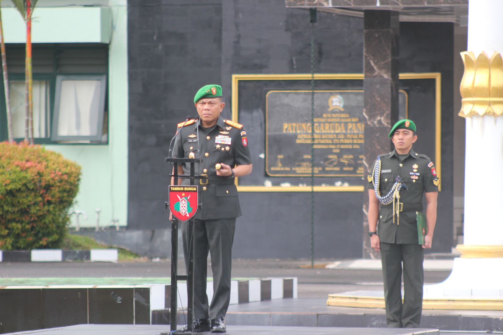 Anggota Kodim 1016/Plk Ikuti Upacara Peringatan Hari Juang TNI AD Tahun 2025