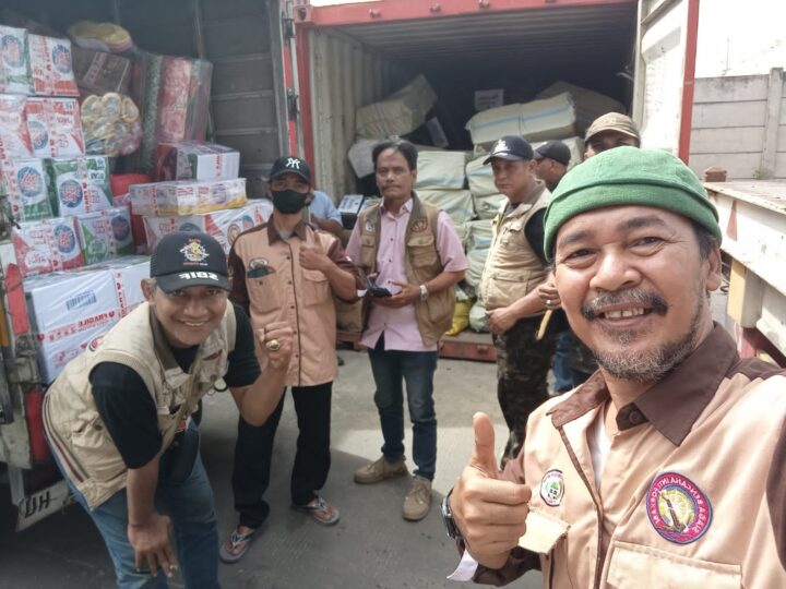 Eko Suherman Pengurus Pusat SBIF Mendisribusikan Bantuan ke Aceh Sumbar dan Sumut
