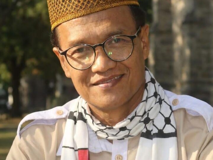 SALING MENGUATKAN, SAAT BADAI DATANG