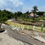 Musibah Longsor di Desa Jonggol, Akses Jalan Utama Warga Tertutup, Lebih 300 KK Terdampak Berharap Bantuan