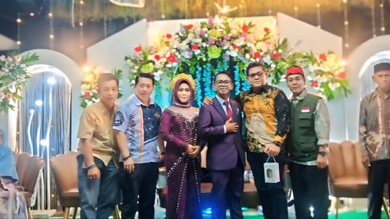 Ketua FWJI Jakbar Beri Pesan Sentuh, Hujan Rintik Mewujudkan Kehangatan Pernikahan Deni (Galang) & Ida