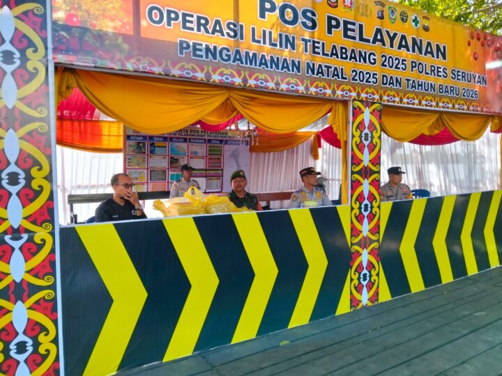 Dukung Keamanan Dan Kenyamanan, Personil Kodim 1015/Sampit Bersinergi Jaga Pos Pengamanan Nataru 2026.