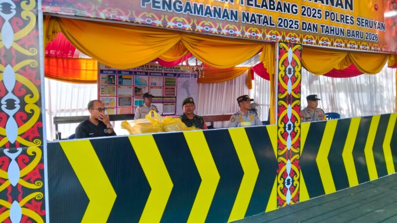 Dukung Keamanan Dan Kenyamanan, Personil Kodim 1015/Sampit Bersinergi Jaga Pos Pengamanan Nataru 2026.