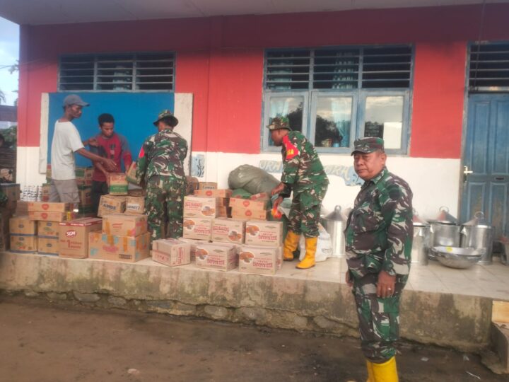 Satgas Gulbencal Kodam I/BB Salurkan Bantuan Sembako kepada Pengungsi Kelurahan Sipange