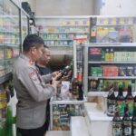 Ops Cipkon KYRD Polsek Cikupa Amankan Tiga Botol Miras di Wilayah Hukum Cikupa