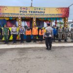 Personil Kodim 1015/Sampit Laksanakan Pengamanan di Sejumlah Pos Jaga Terpadu Nataru