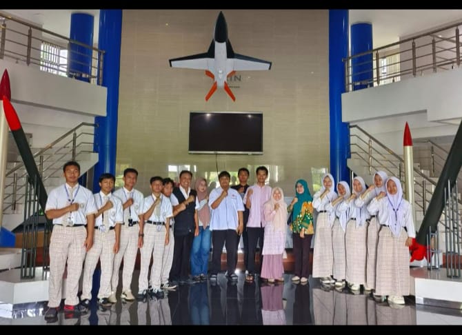 Siswa Siswi PKL SMA Plus Bina Trampil Disambut Baik Oleh BRIN