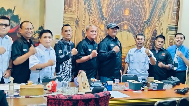 Menuju 2026: Dragon Law Firm dan Forum Wartawan Jaya Indonesia Jakarta Barat Gabung Tangan Perkuat Literasi Hukum