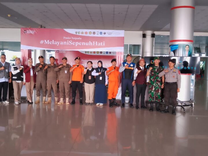 Pastikan Keamanan Dan Kenyamanan Penumpang, Anggota Kodim 1016/Plk Laksanakan Pengamanan Di Bandara Tjilik Riwut