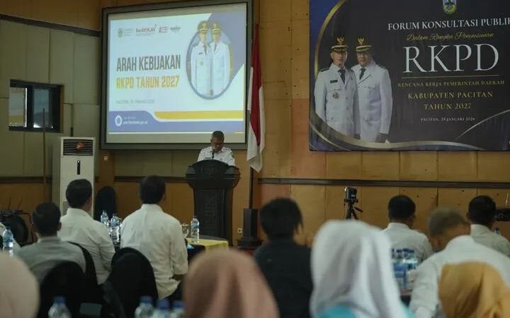Buka Forum Konsultasi Publik Sekda Pacitan Membacakan Sambutan Bupati Indrata Nur Bayuaji Dalam Acara RKPD Tahun 2027