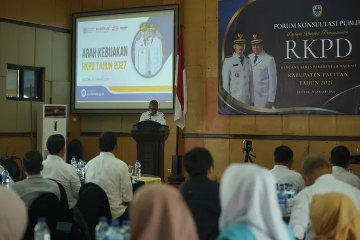 Buka Forum Konsultasi Publik Sekda Pacitan Membacakan Sambutan Bupati Indrata Nur Bayuaji Dalam Acara RKPD Tahun 2027