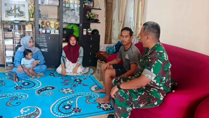 Wujud Kepedulian, Komandan Kodim 1015/Sampit Jenguk Anggota Yang Sakit