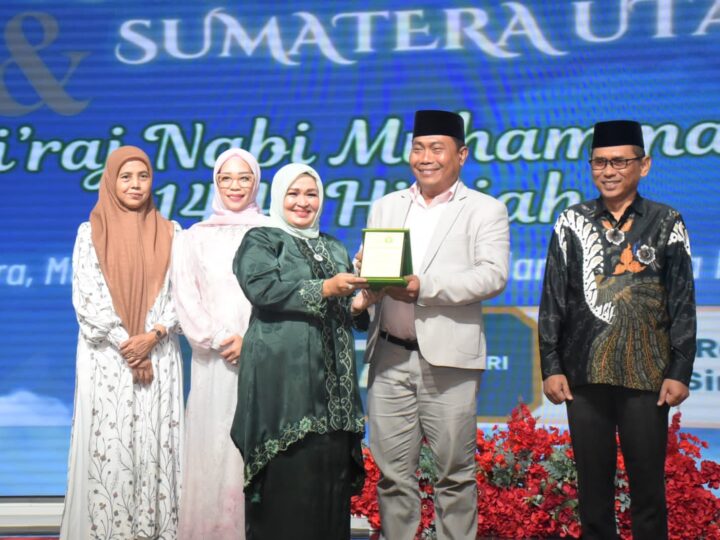 Wabup Lom Lom Suwondo SS “Peran Seorang Ibu Penentu Masa Depan Bangsa”