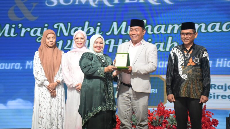 Wabup Lom Lom Suwondo SS “Peran Seorang Ibu Penentu Masa Depan Bangsa”