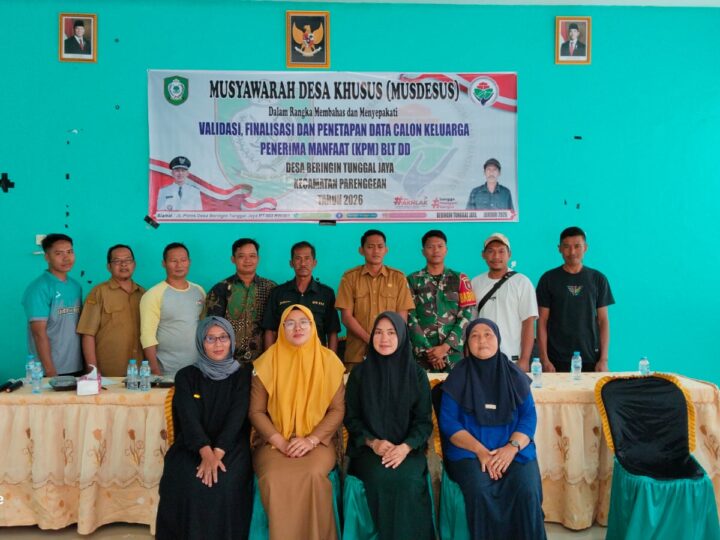 Babinsa Koramil 1015-07/Parenggean Hadiri Musyawarah Desa Bahas Penetapan Calon Keluarga Penerima Manfaat BLT-DD