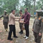 Melaksanakan Serah Terima Jabatan Satpol PP Kobar