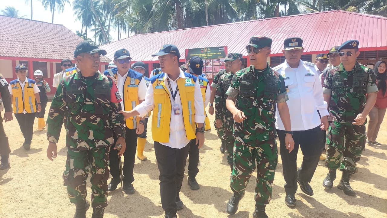 Kasum TNI Kunjungi Wilayah Kodam I/BB, Tinjau Penanganan Bencana dan Infrastruktur di Tapanuli Tengah