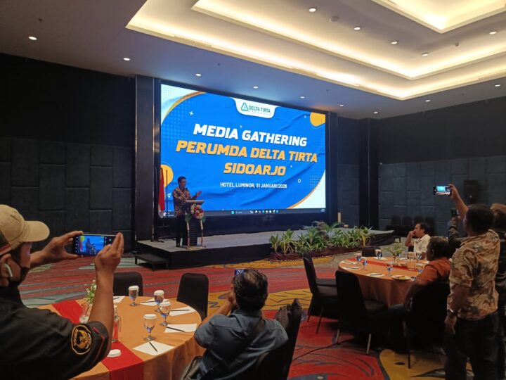 Perumda Delta Tirta Sidoarjo Dalam Rangka Sosialisasi Program Digitalisasi Mengadakan Gathering Bersama Insan Pers di Hotel Luminor