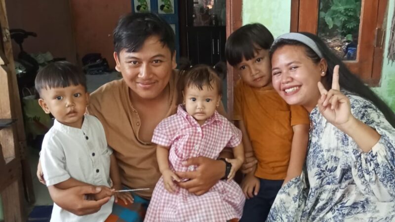 Selamat Ulang Tahun, Buat Cucu ke 3 Yang ke 1 Tahun Putri Dari Rizki Abdillah Dan Ibu Eti Tercinta