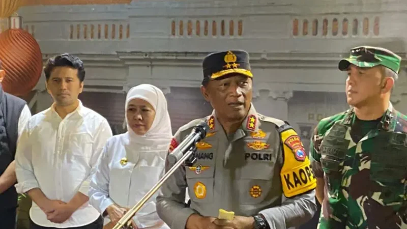 Malam Tahun Baru di Berbagai Daerah Jawa Timur Berjalan Kondusif, Ungkap Kapolda.