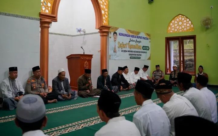 Bupati Pacitan Indrata Nur Bayuaji Awali Agenda safari Ramadan 1447 H / 2026M di Kecamatan Donorojo
