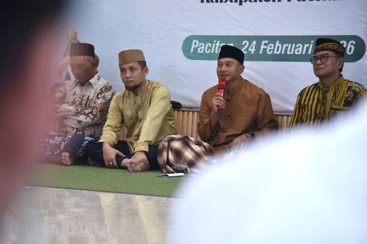 Bupati Pacitan Indrata Nur Bayuaji Ajak Semua Pihak Untuk Peduli dan Mengawal Tradisi Ronthek Gugah Saur Berjalan Kondusif dan Berkualitas.