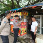 Polsek Kronjo Gelar KRYD, Tertibkan Aktivitas Debt Collector di Bundaran Tugu Cangkir