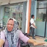 Diduga Oknum Debt Collector Mata Elang Beraksi Didepan Rujab Bupati Kotawaringin Barat .