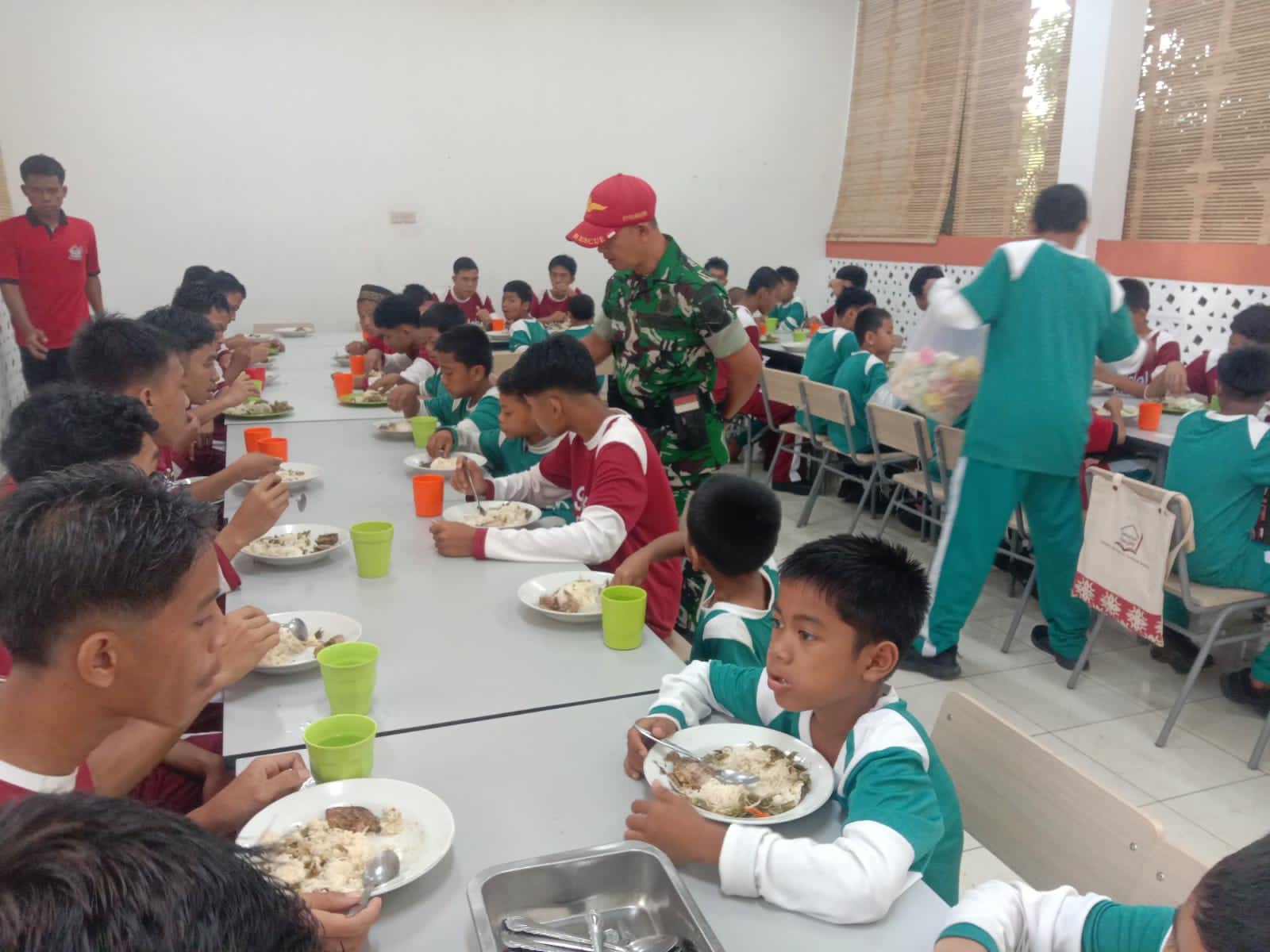 Kodim 1015/Sampit Latih Disiplin dan Moral Siswa-Siswi Sekolah Rakyat