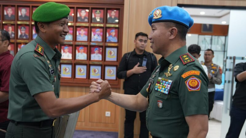 Dandim 0621/Kab. Bogor Terima Brevet Kehormatan Paspampres “Setia Waspada”