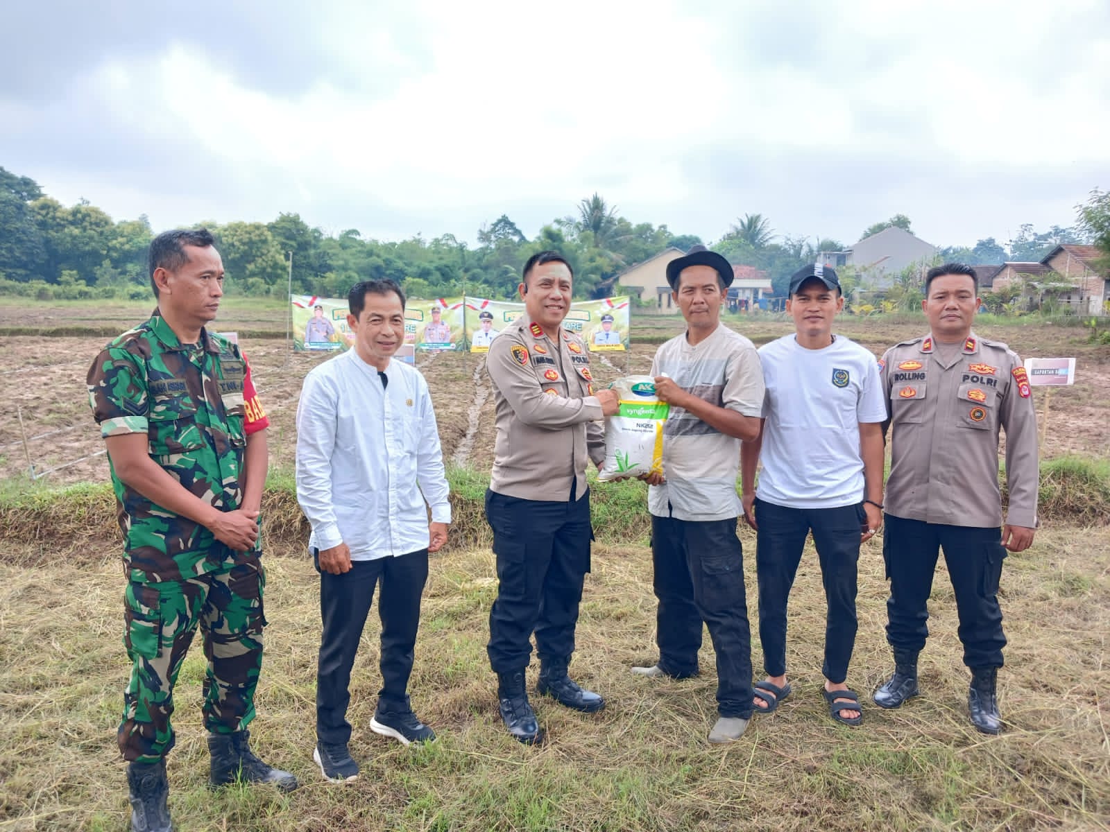 Polsek Tigaraksa Laksanakan Program Ketahanan Pangan Penanaman Jagung Hibrida 1 Desa 2 Hektar di Desa Daru