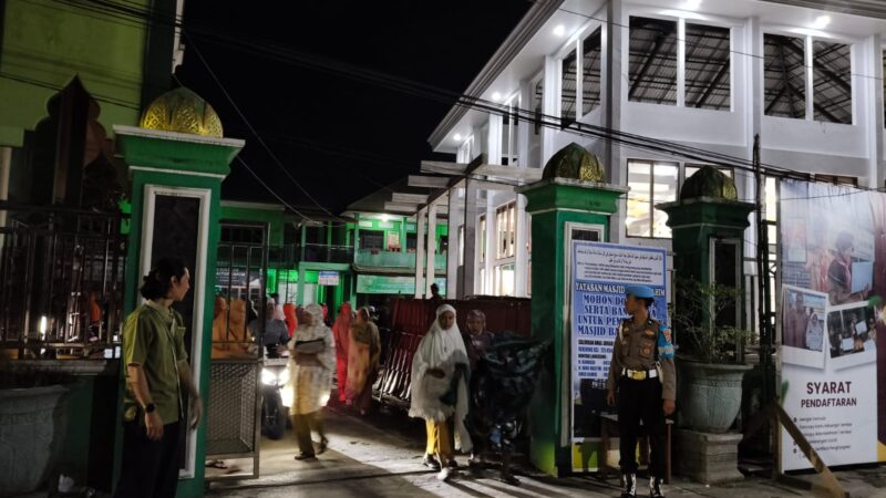 Polres Kotim Lakukan Pengamanan Sholat Tarawih di Masjid Baiturrahim