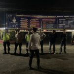 Personil Polsek Balaraja Polresta Tangerang Laksanakan Rutinitas Apel Malam dan Sispam Mako di Mapolsek Balaraja