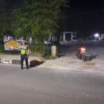 Pastikan Keamaman Jamaah Sholat Terawih, Polres Kotim Giatkan Pengamanan Sholat Tarawih di Masjid Al-Falah Sampit.
