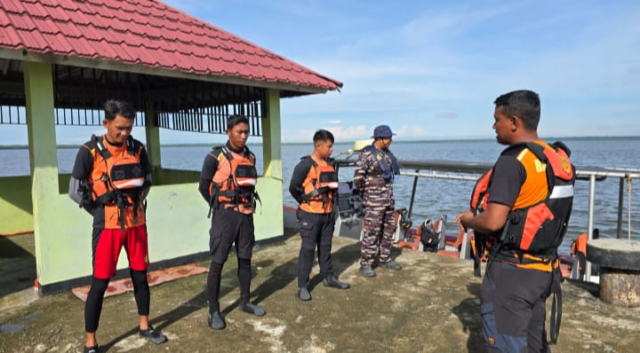 TIM SAR GABUNGAN BERHASIL TEMUKAN ISRAN YANG HILANG DI HUTAN DESA SABUH KABUPATEN BARITO UTARA