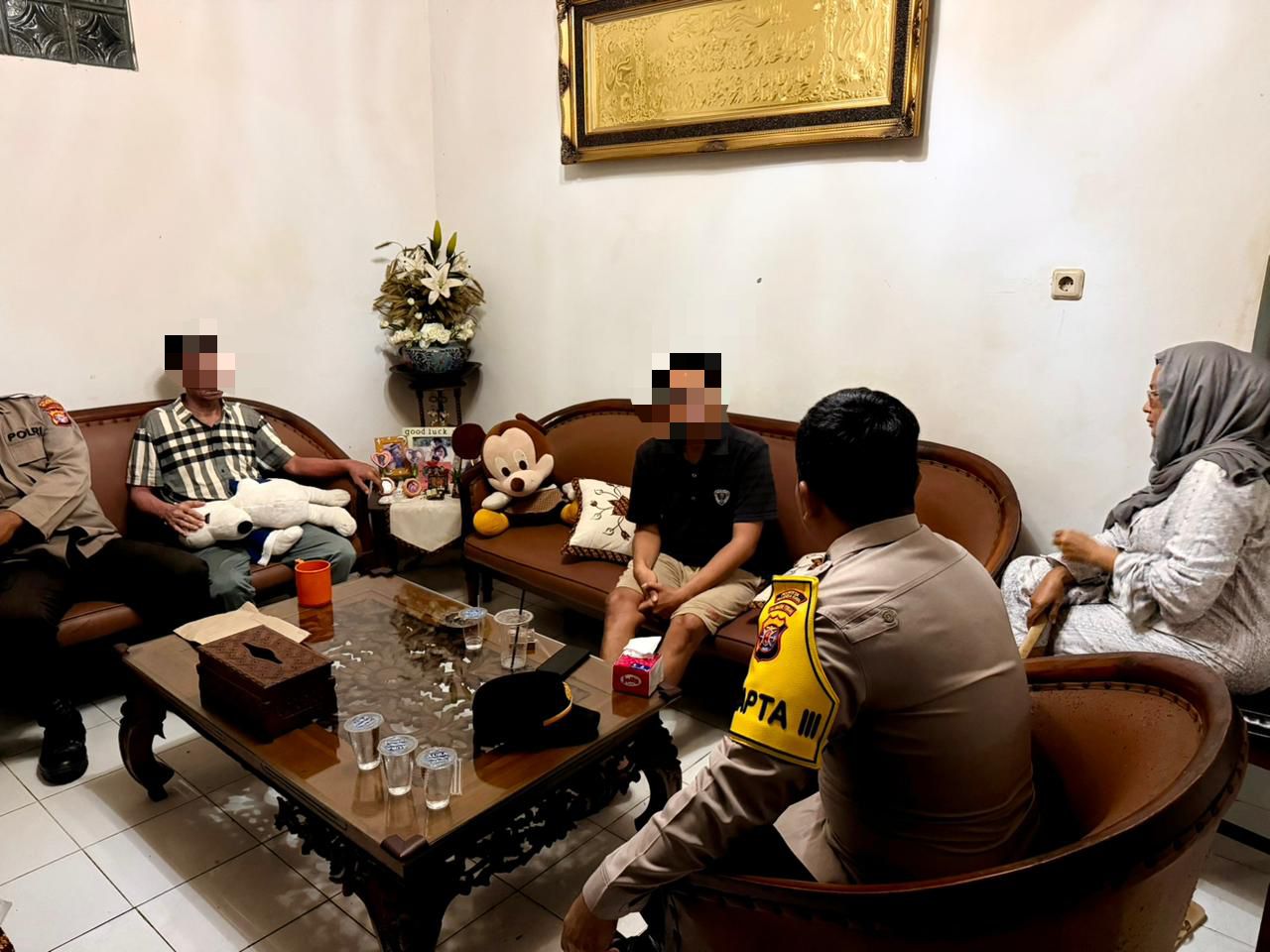 Respon Cepat Laporan Warga, SPKT dan Piket Fungsi Polresta Palangka Raya Mediasi Keributan Keluarga