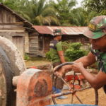 Putaran Mesin Molen Pacu Semangat Satgas TMMD Reguler ke-127 Kodim 1015/Sampit
