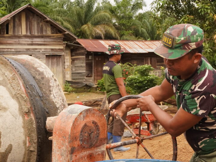 Putaran Mesin Molen Pacu Semangat Satgas TMMD Reguler ke-127 Kodim 1015/Sampit
