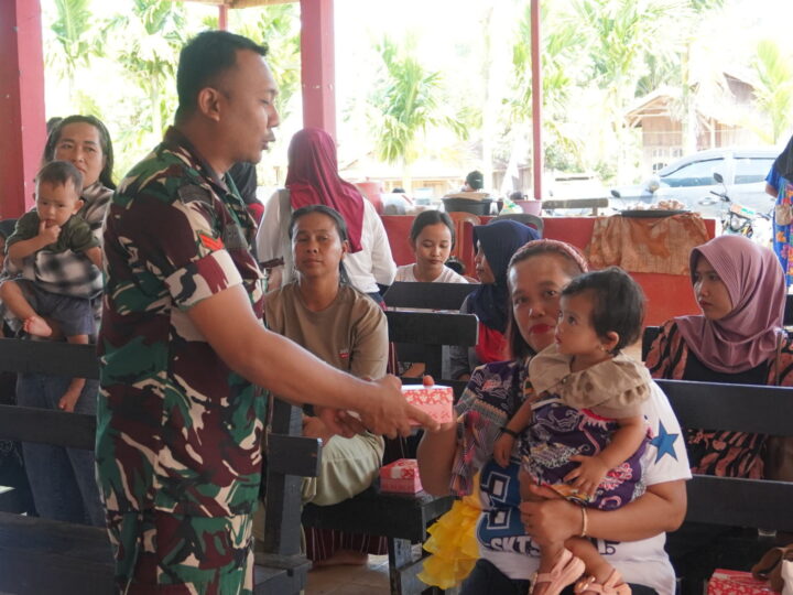 Peduli Kesehatan Ibu Hamil dan Bayi, Satgas TMMD Reguler ke-127 Gelar Posyandu